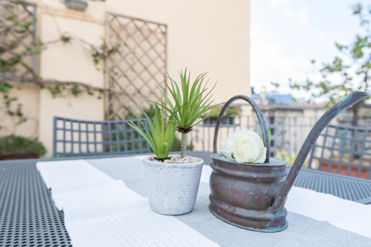 Sempione Split-Level Terrace Apartment - Top Collection ميلان المظهر الخارجي الصورة